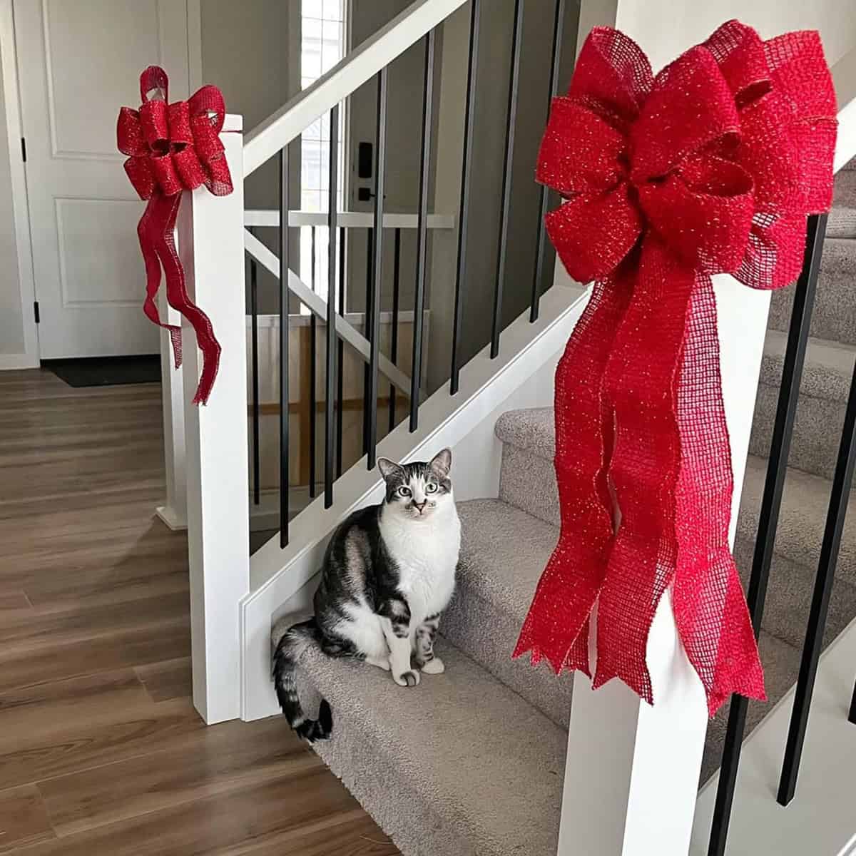 Newel Post Bows