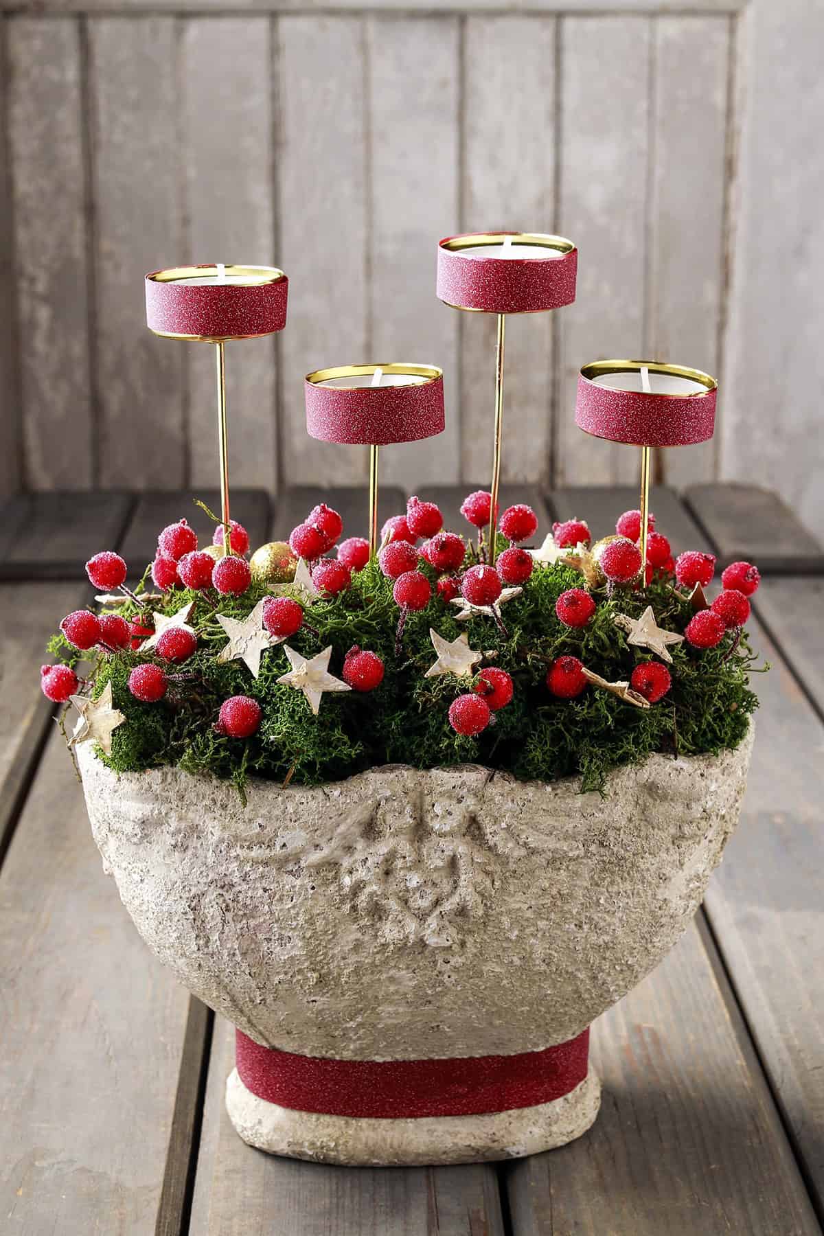 Red Berry and Moss Candle Bowl