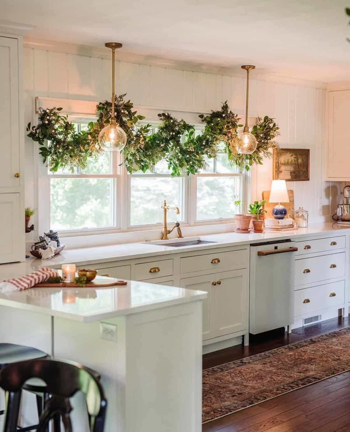 Scalloped Garland