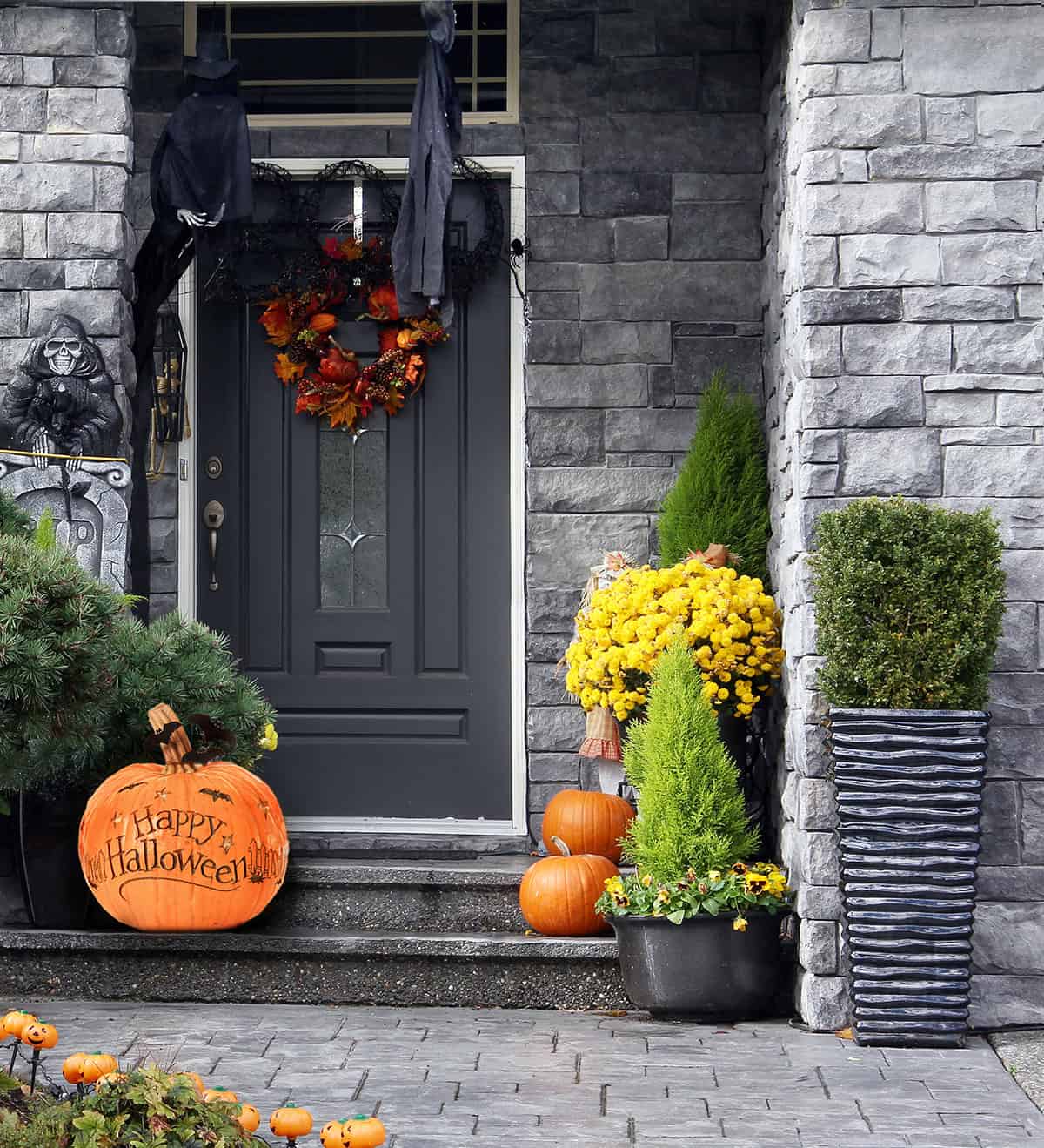 Happy Halloween Carved Doorstep