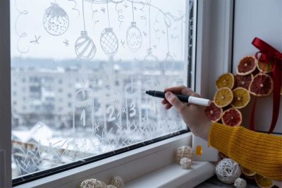 Christmas Window Painting Ideas