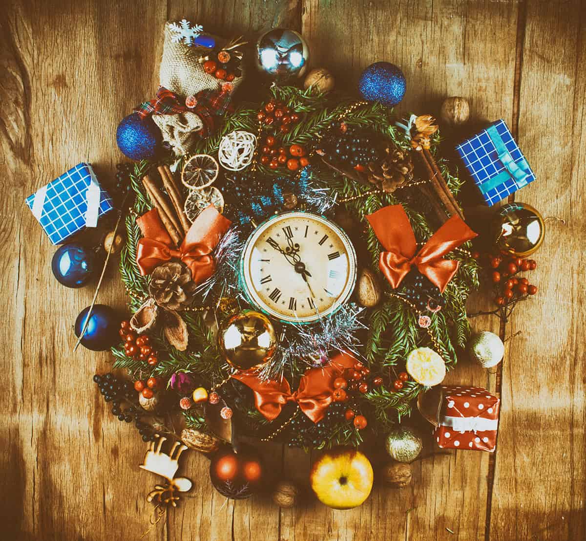 Clock and Gift Wreath