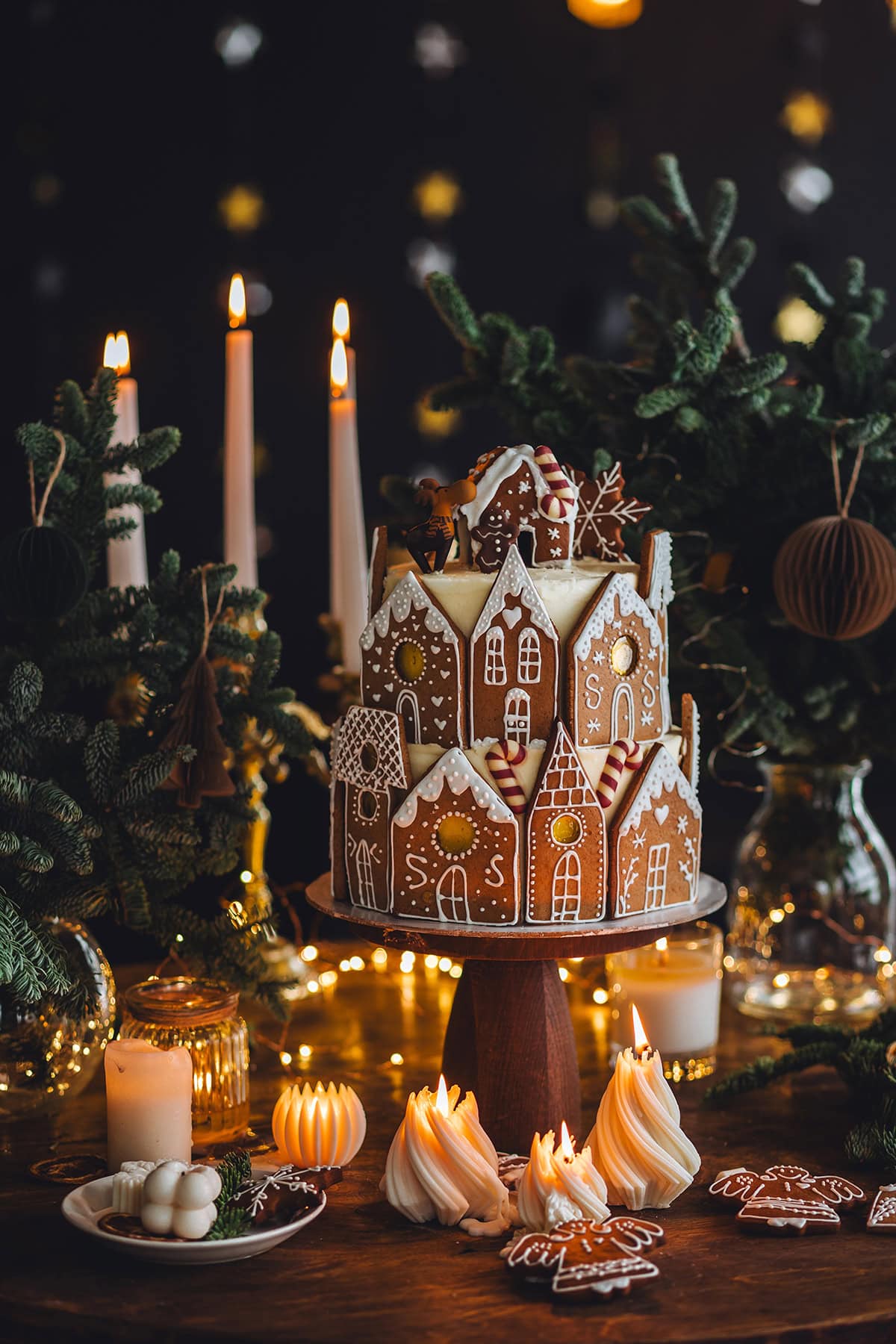 Gingerbread Centerpiece Magic