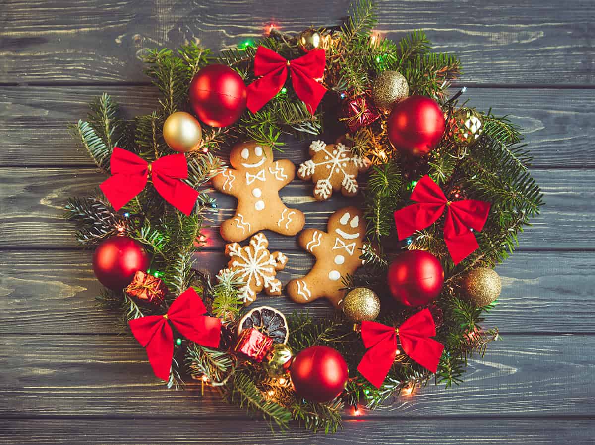 Gingerbread Wreath That Feels Homemade