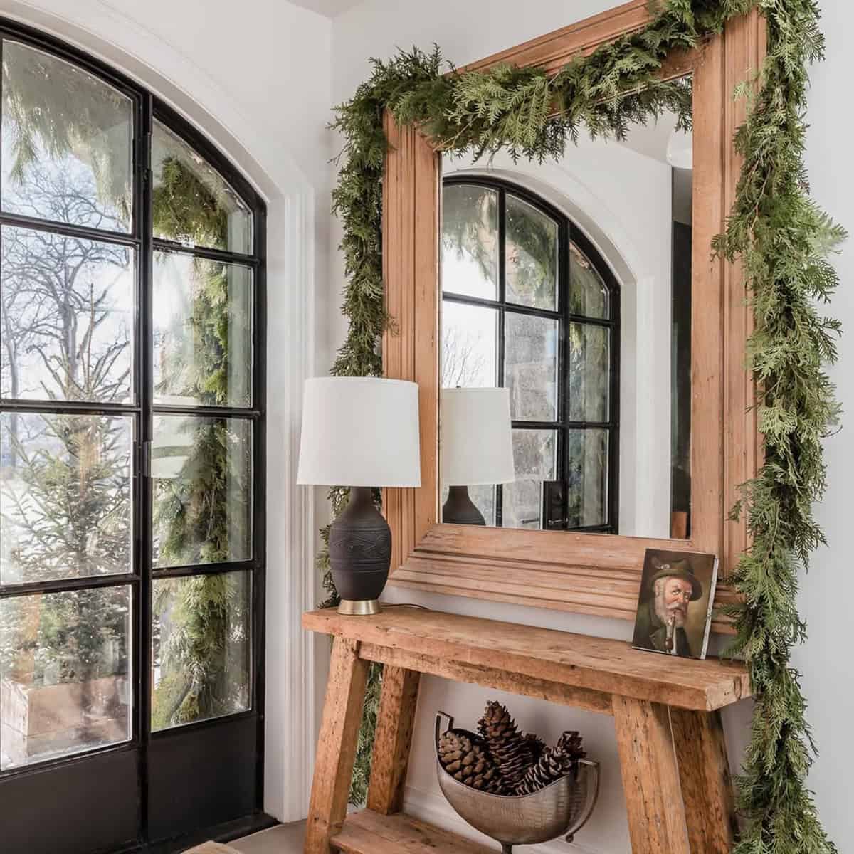 Heirloom Wood and Fresh Garland