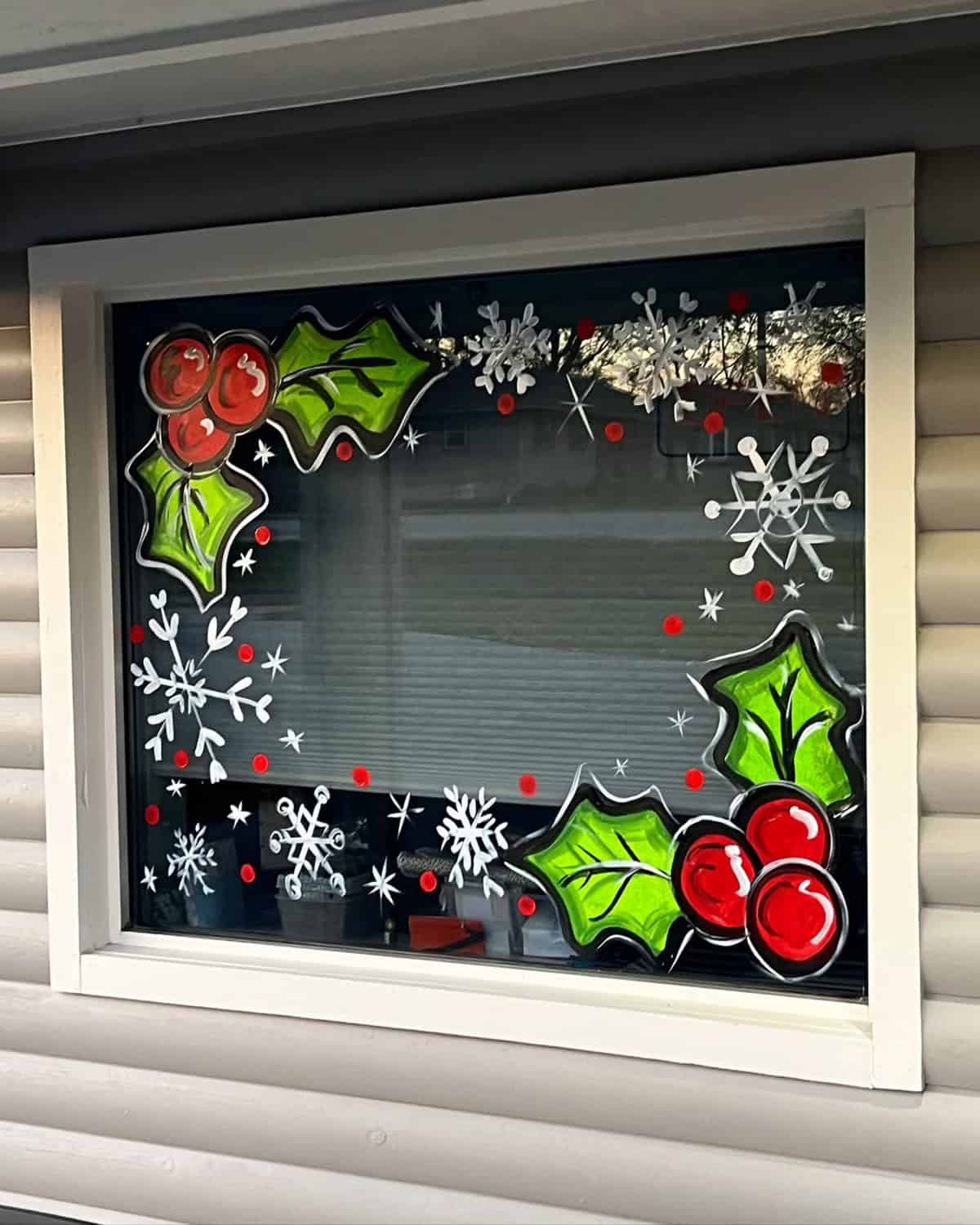 Holly Berries and Snowflakes Border
