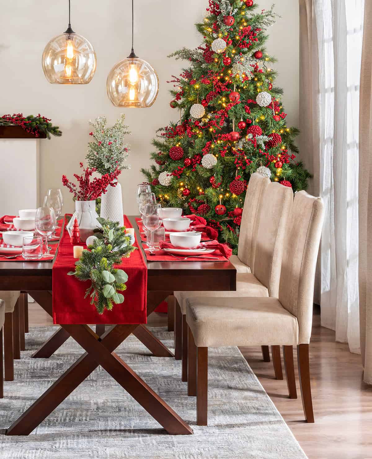 Layered Greenery Runner