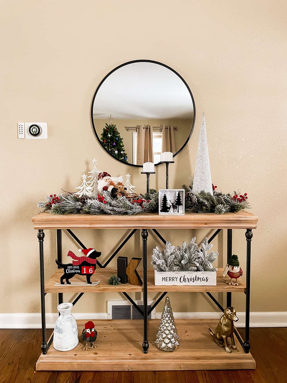 Personal Entry Console with Gentle Holiday Accents
