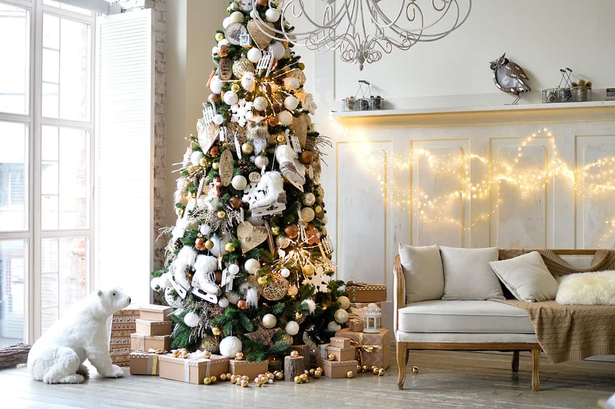 Rustic White Tree with Nordic Simplicity