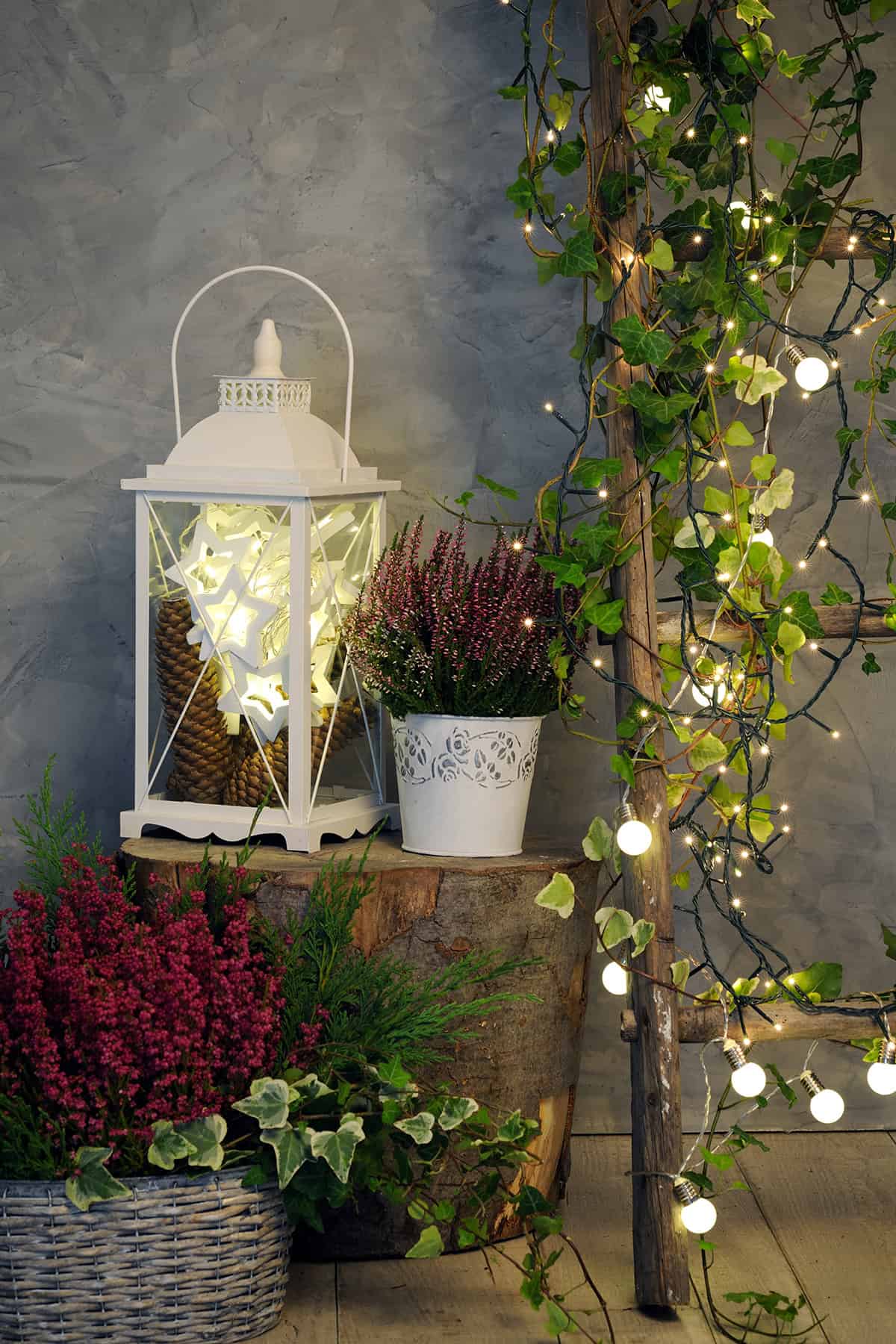 Vertical Ornament Ladder