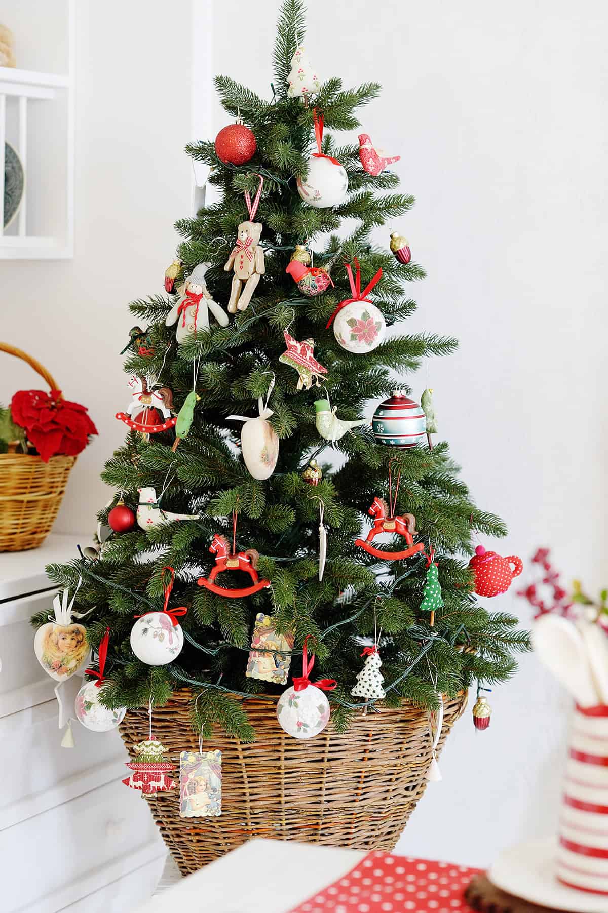 Basket Tree with Red Folk Inspired Scandinavian Ornaments