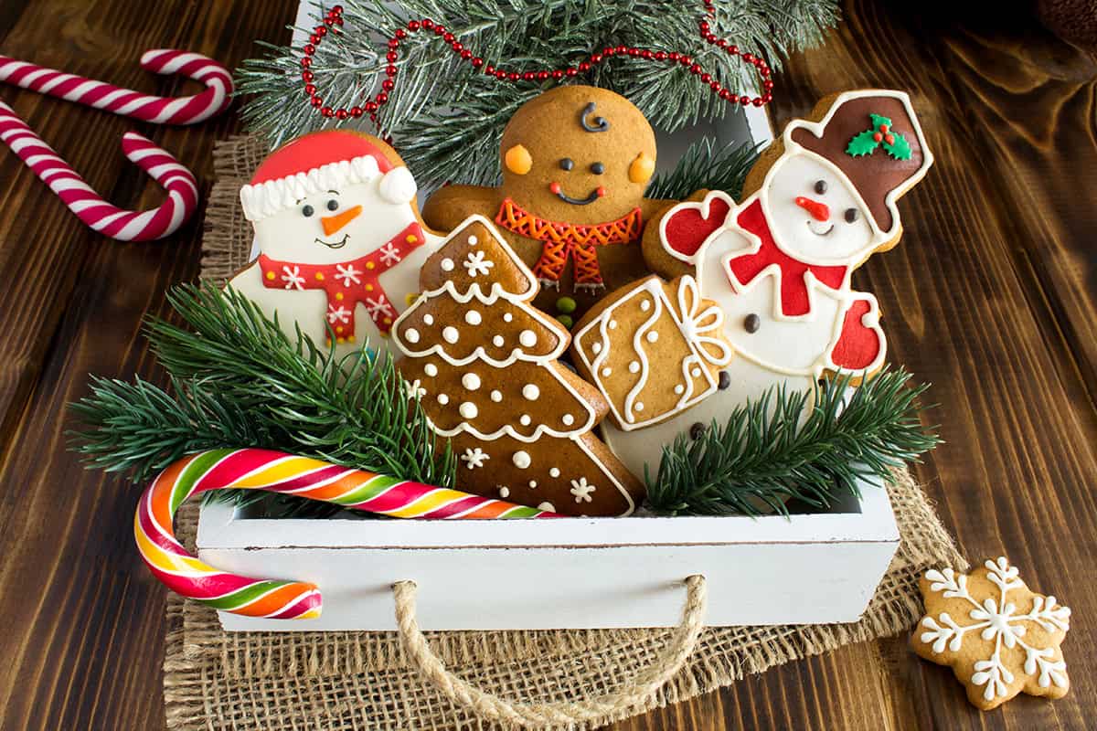 Cookie Tray with Frosted Gingerbread Shapes