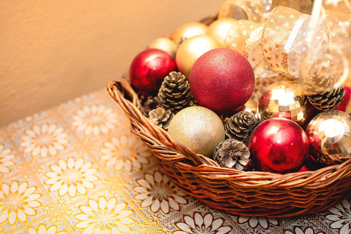 Ornament Basket with Pinecones