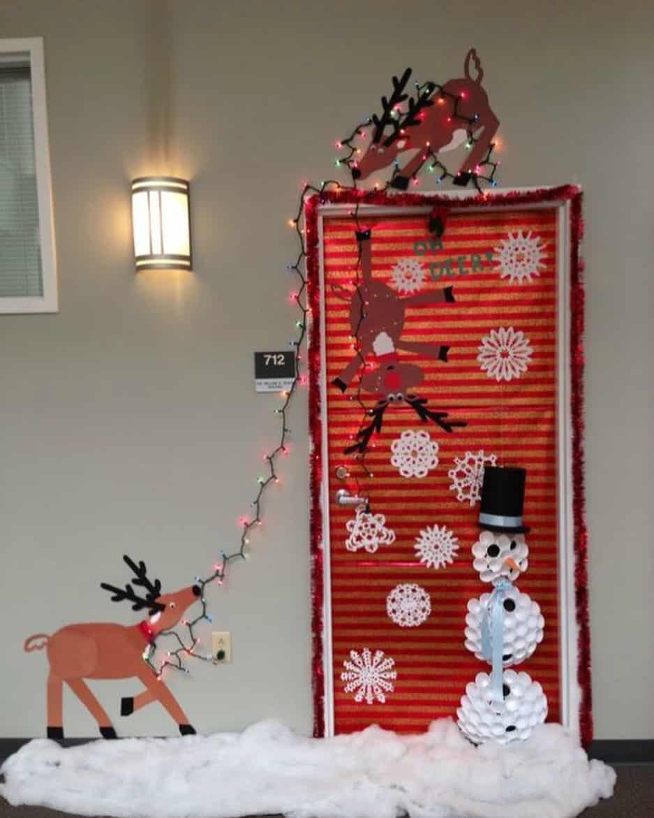 Reindeer Light Tangle Door