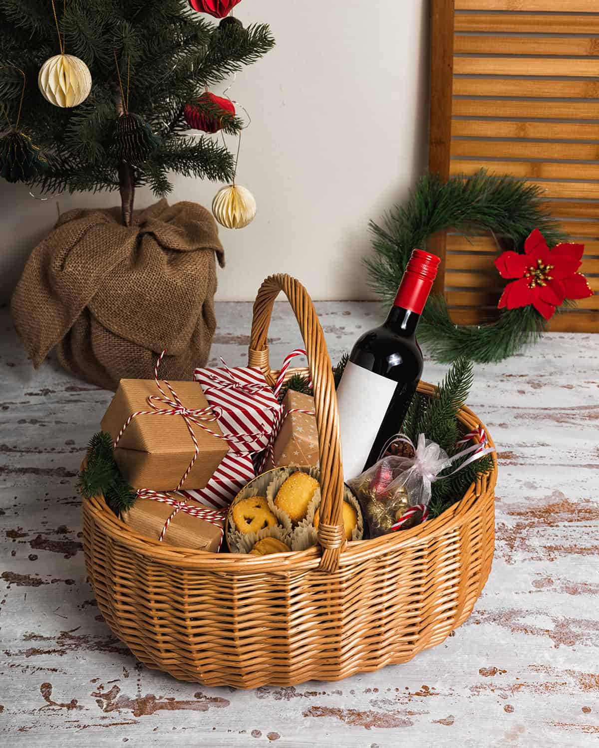 Rustic Wine & Cookie Basket