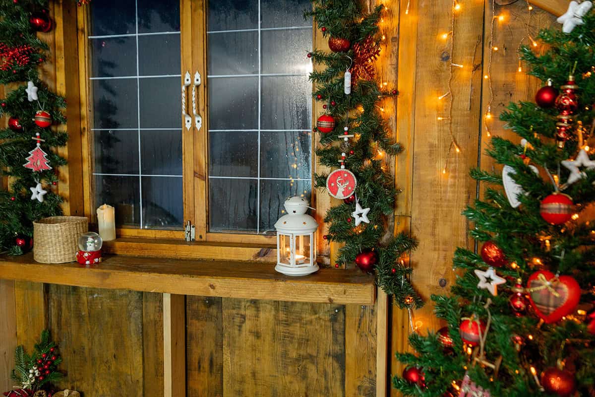 Window Garland With Soft Lights