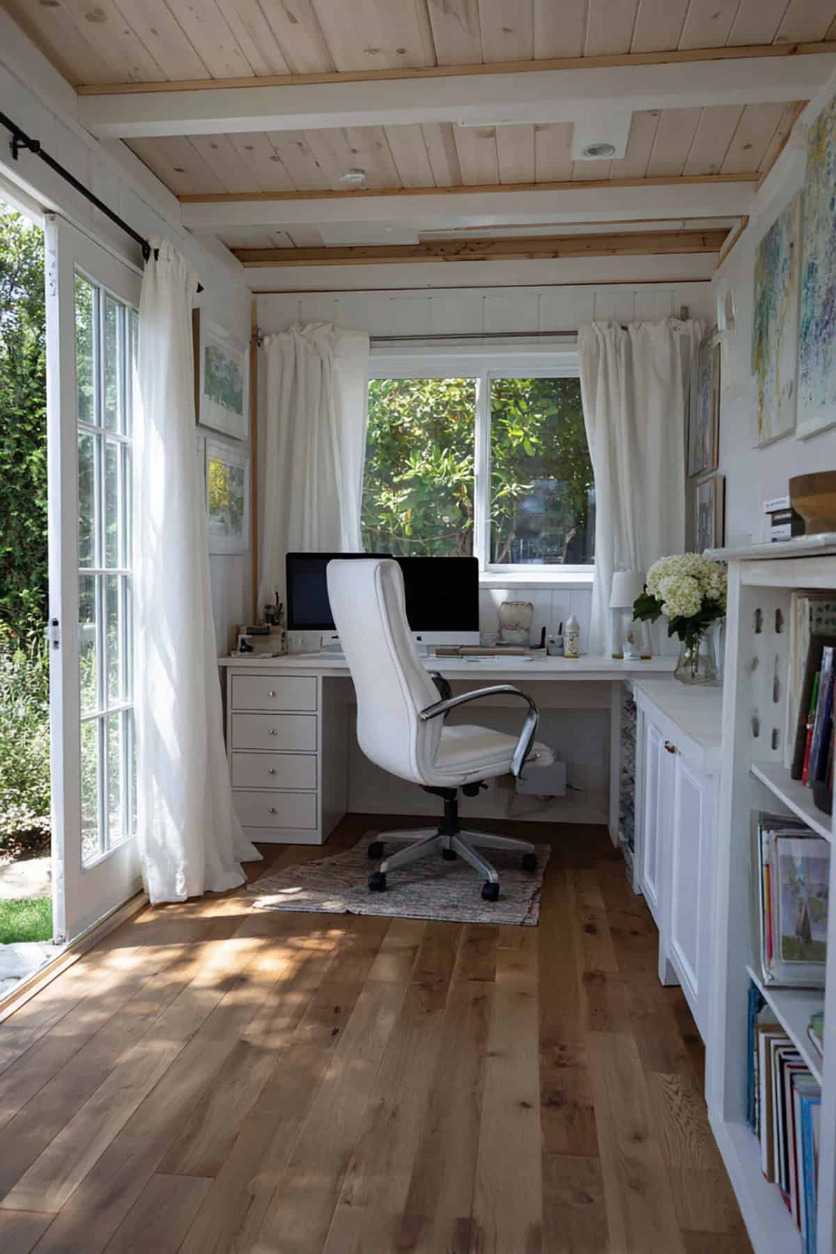 All White Work Studio