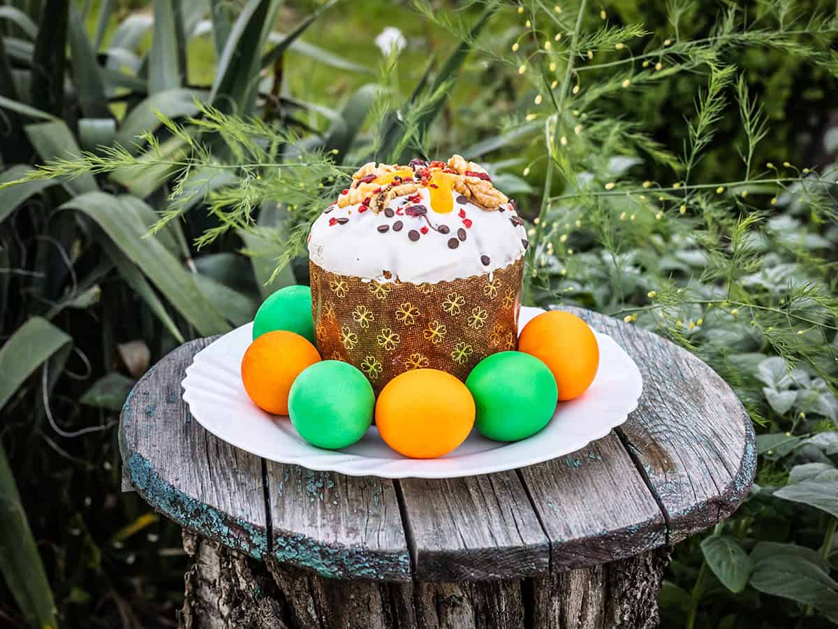 Easter Cake Outdoor Display