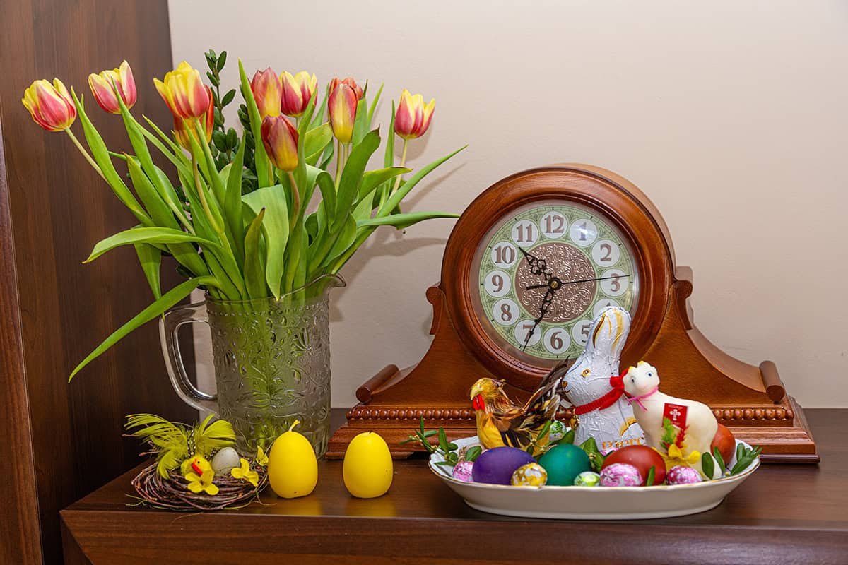 Easter Mantel Led by a Classic Clock