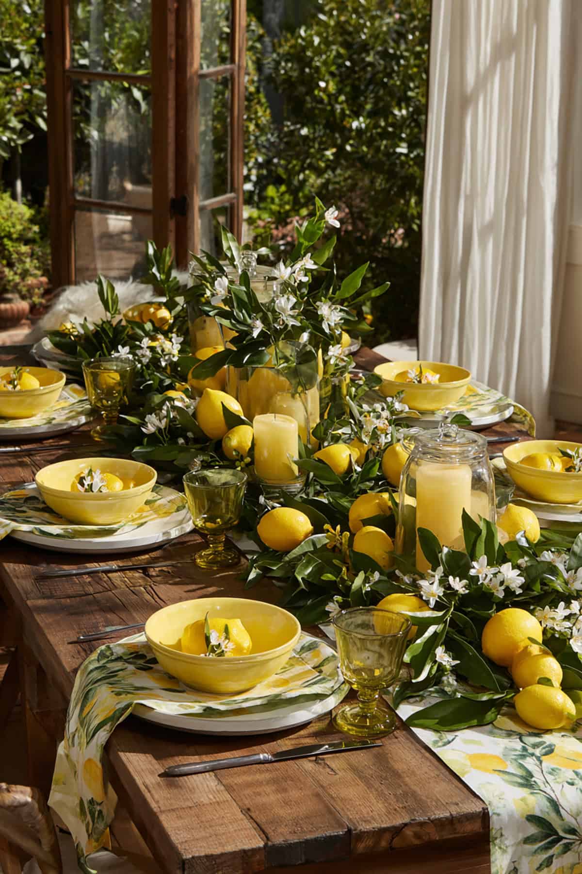 Lemon Grove Centerpiece
