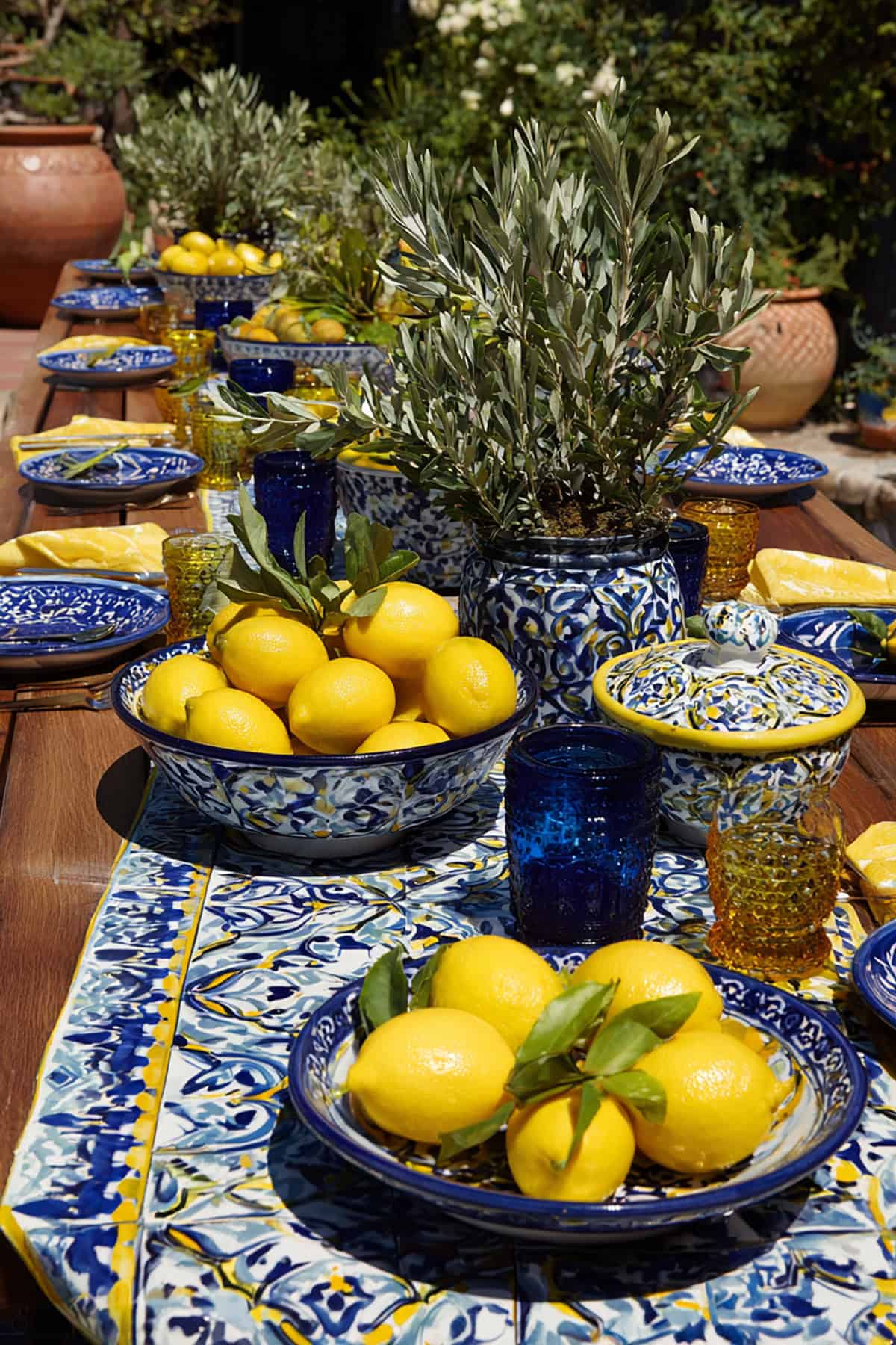 Mediterranean Tile & Lemon Table