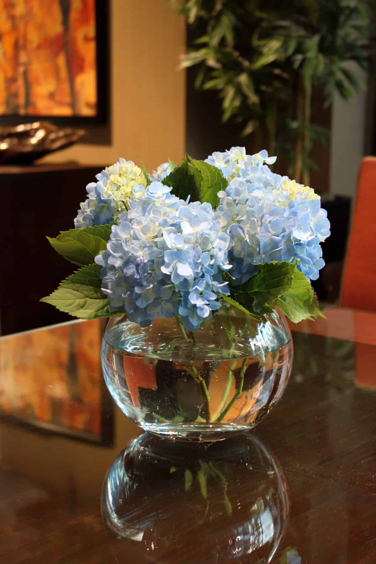Modern Minimalist Hydrangea Bowl Centerpiece