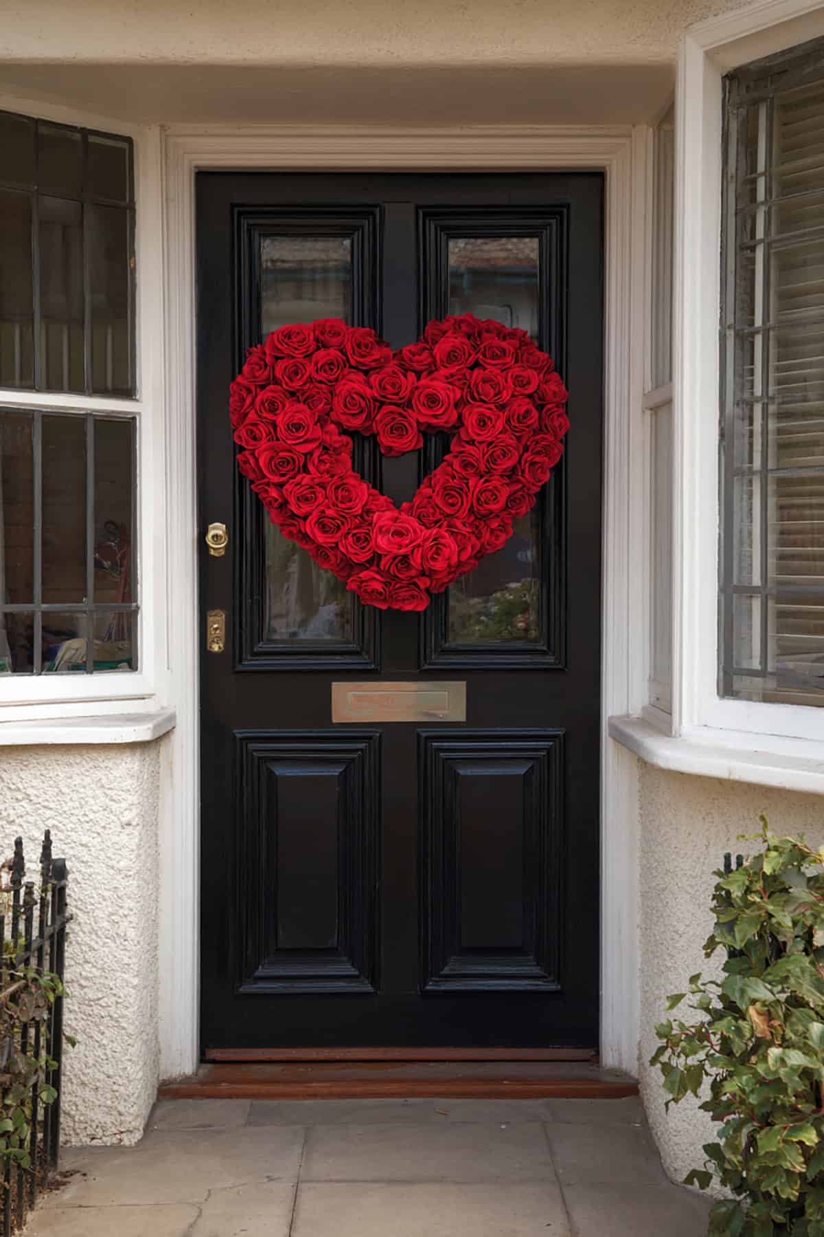 Red Heart Wreath Statement