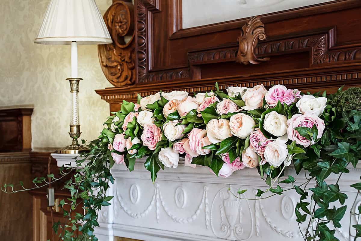 Roses as the Singular Mantel Theme