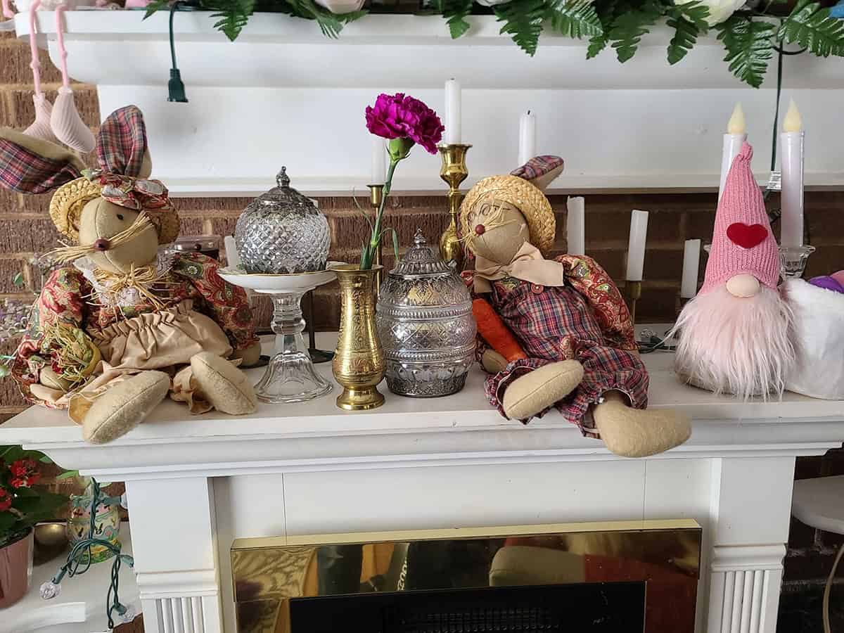 Vintage Easter Mantel With Soft Dolls