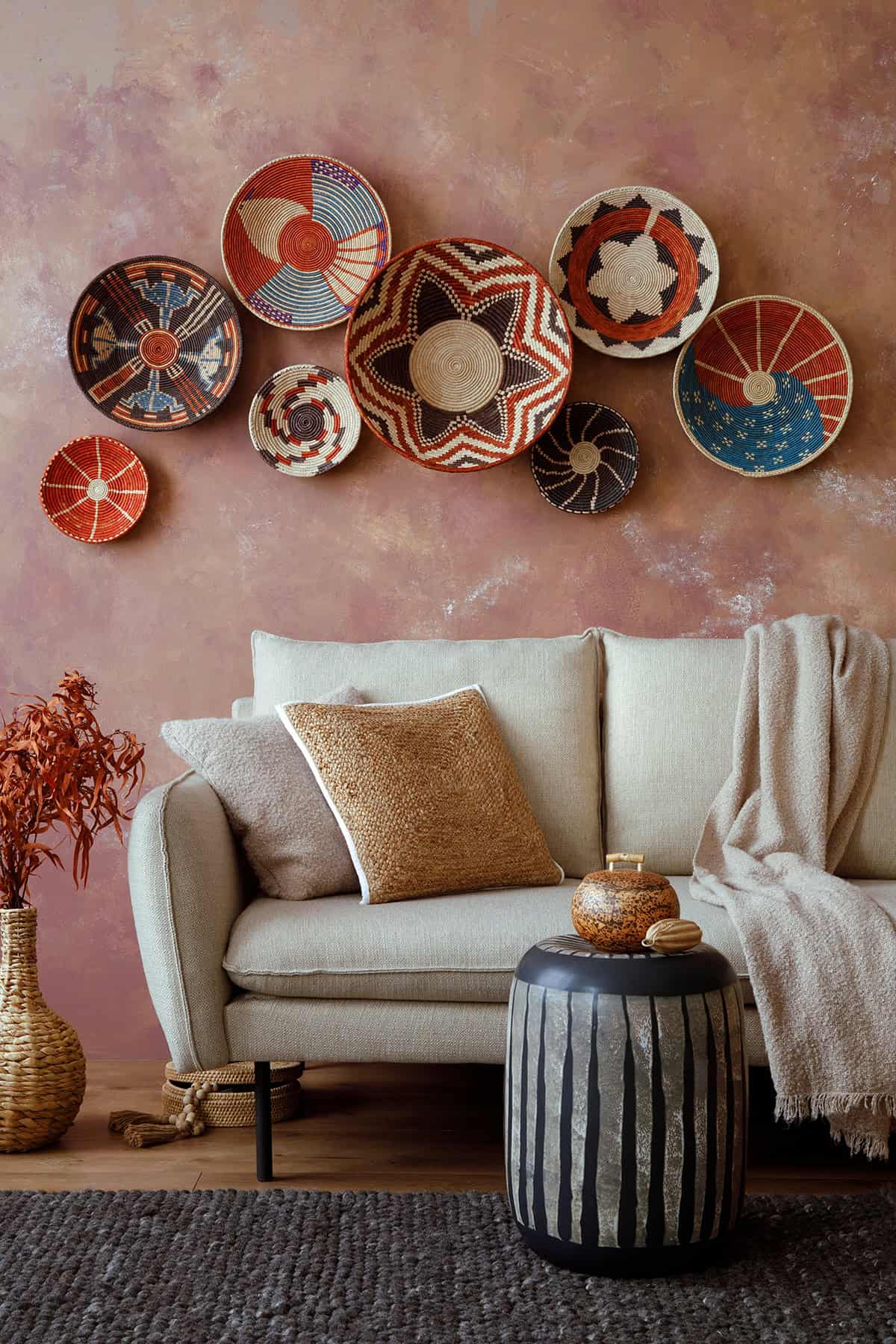 Clay Plate & Pottery Cluster