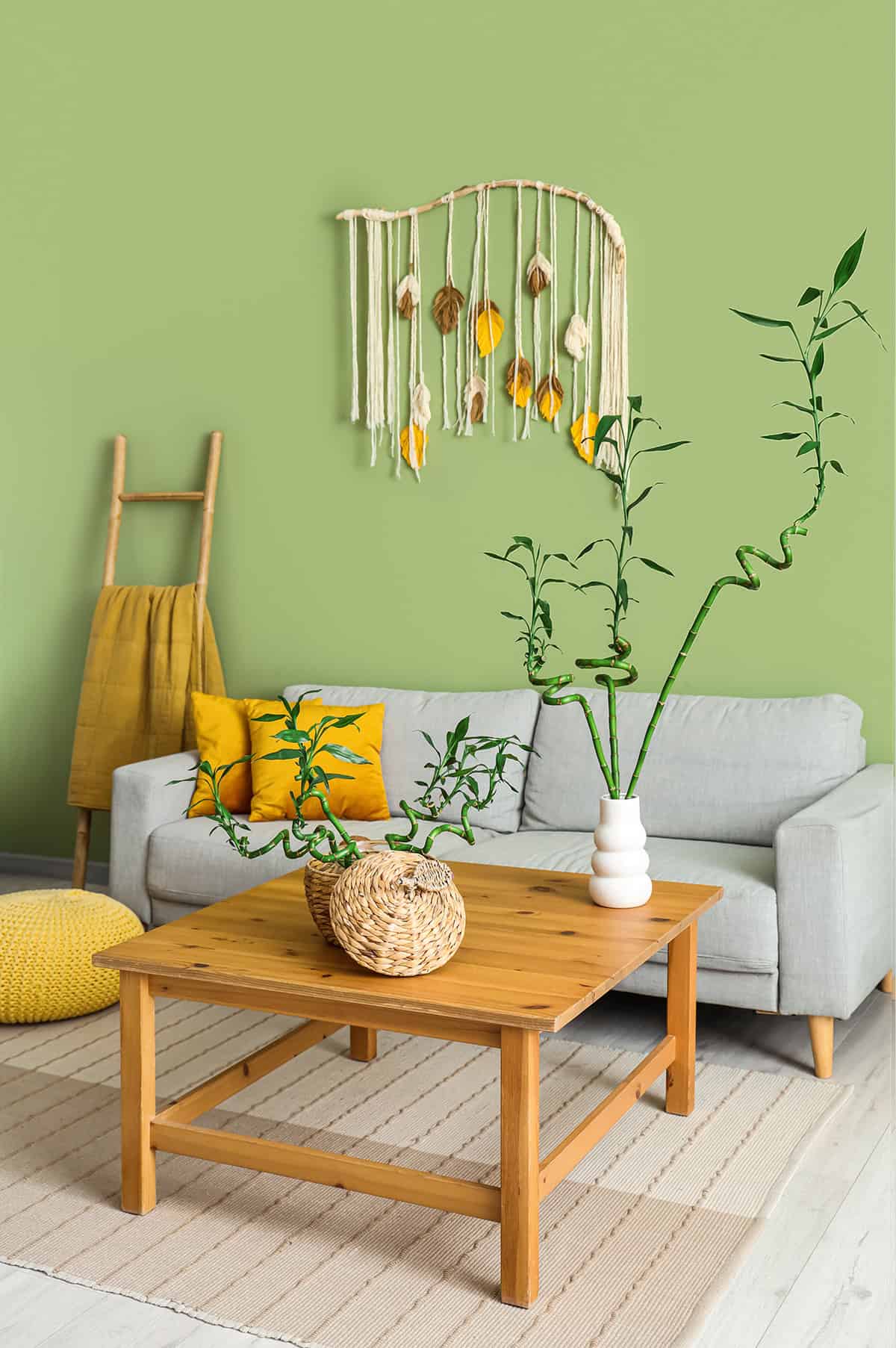 Curly Bamboo Centerpiece