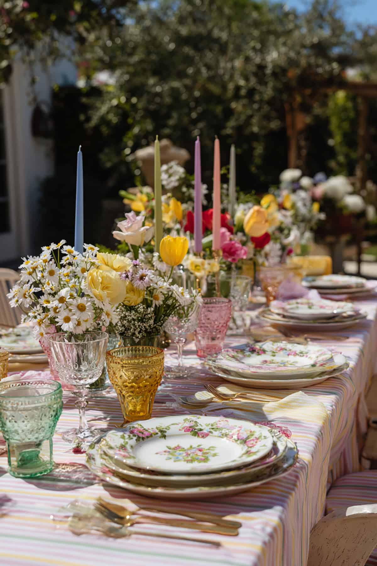 Garden Party Floral Mix Table