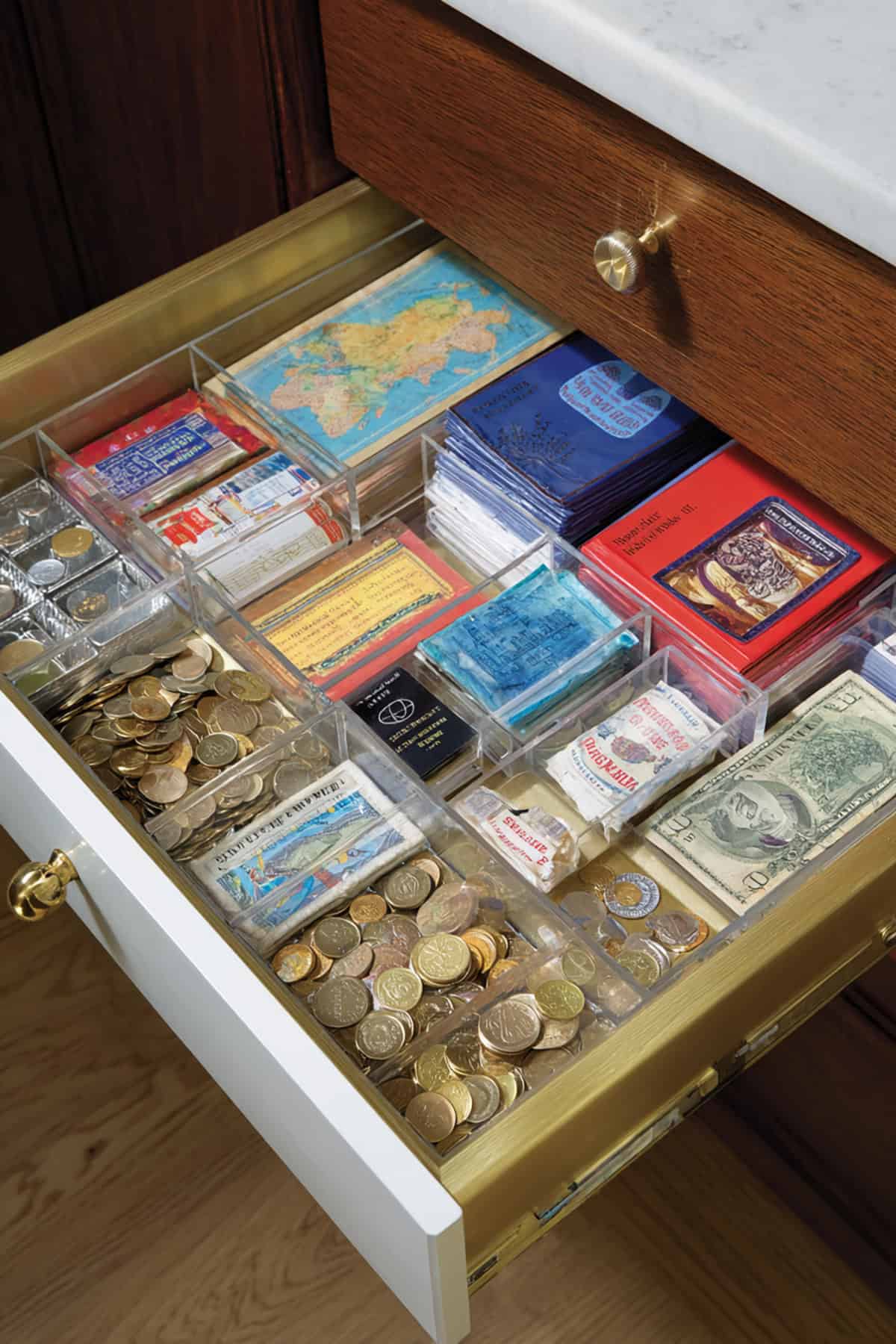 Travel Drawer Display With Compartment Inserts
