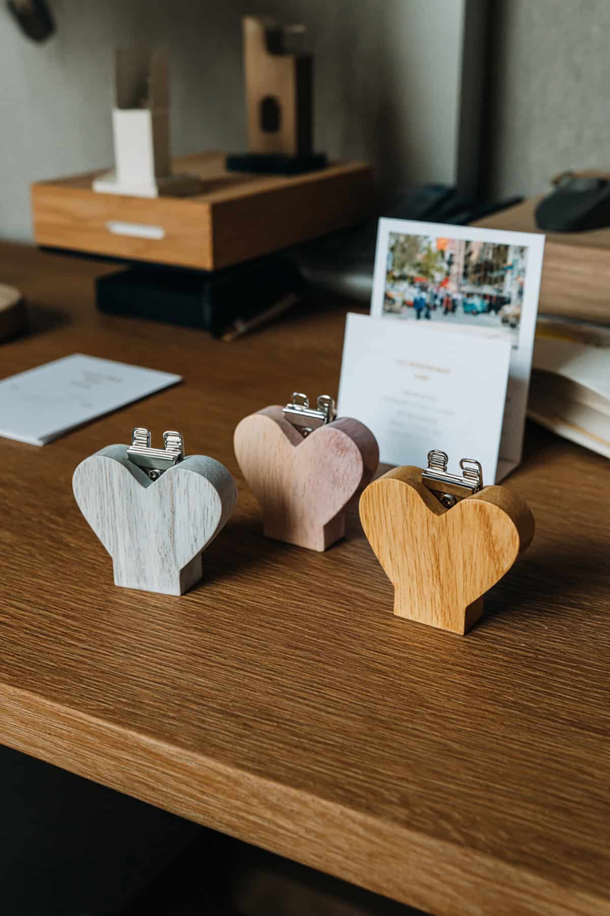 Wooden Heart Photo Clip Stand