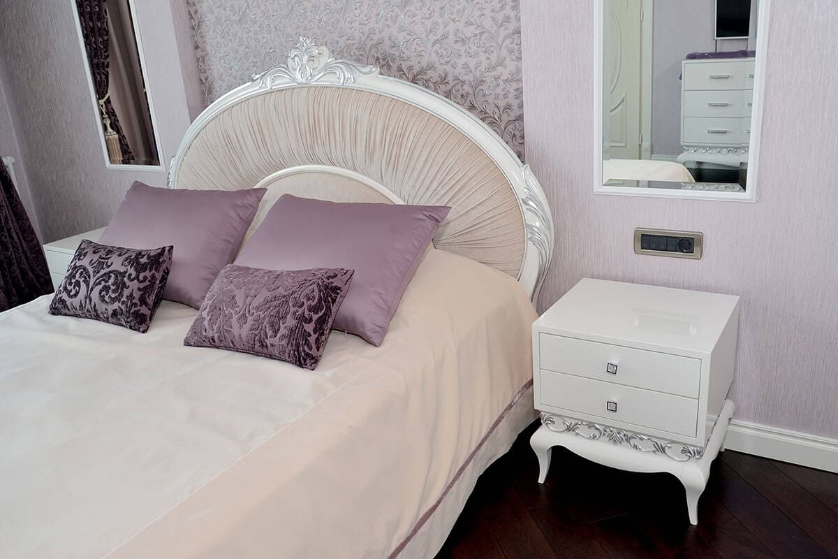 Blush Pink + Textured Floral Mauve:Taupe Accent