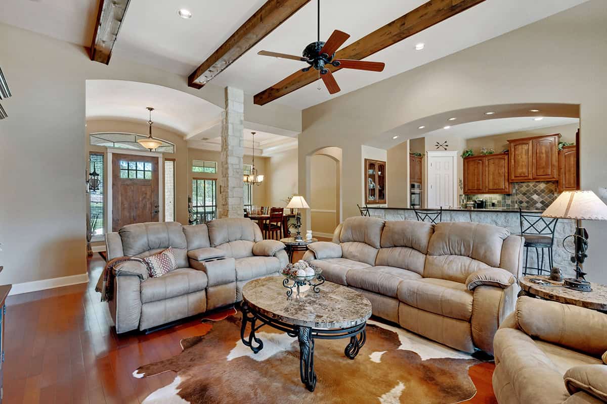 Exposed Wood Ceiling Beams
