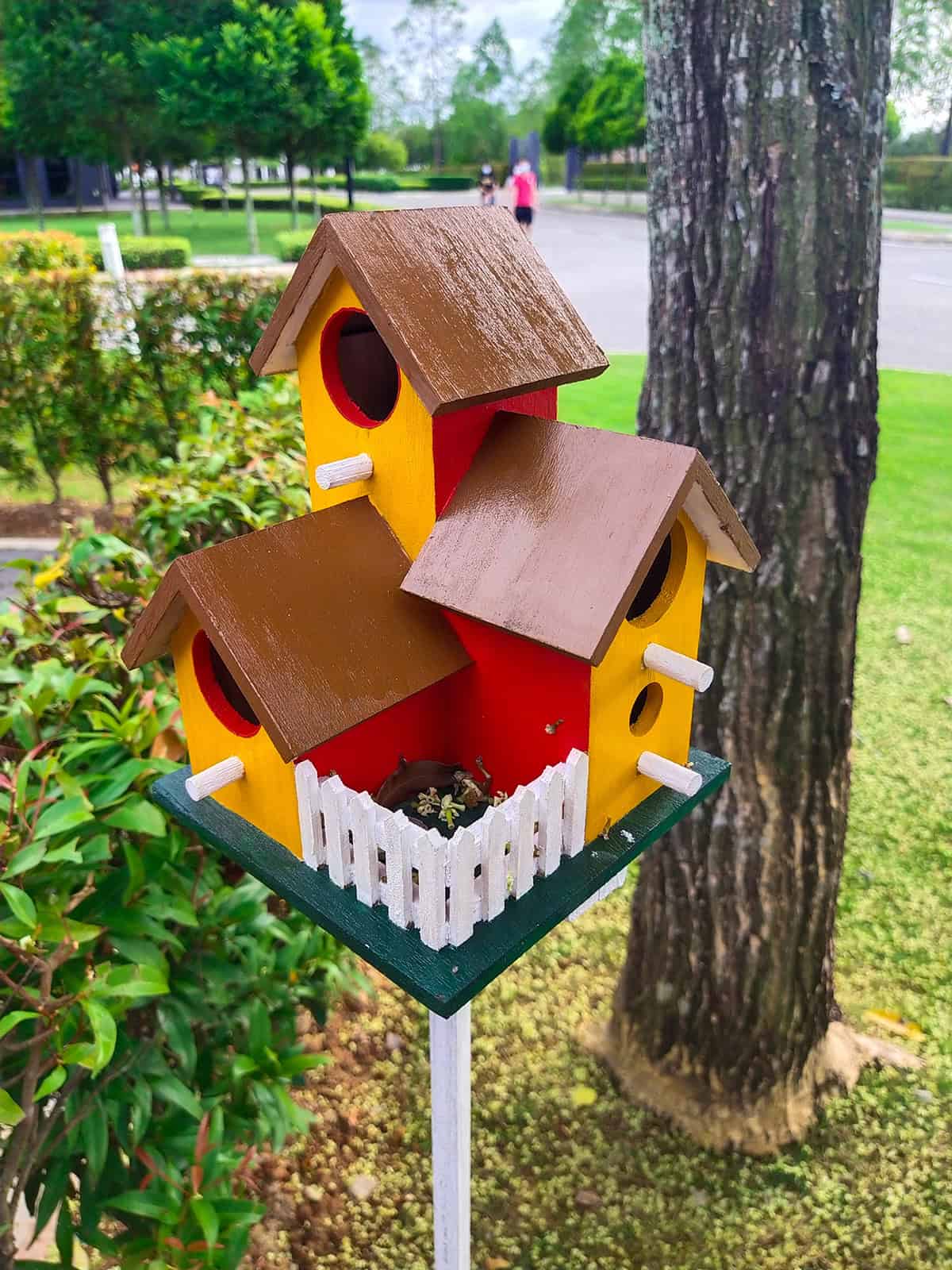Three House “Bird Condo” Color Scheme