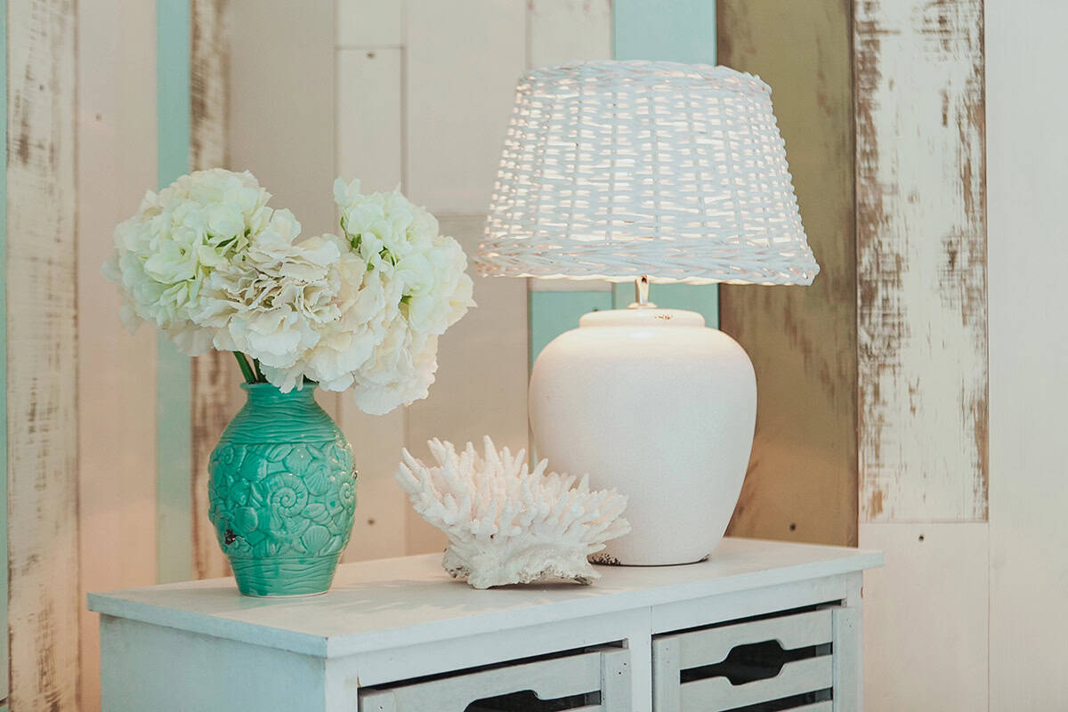 Lamp and Floral Accent Combo