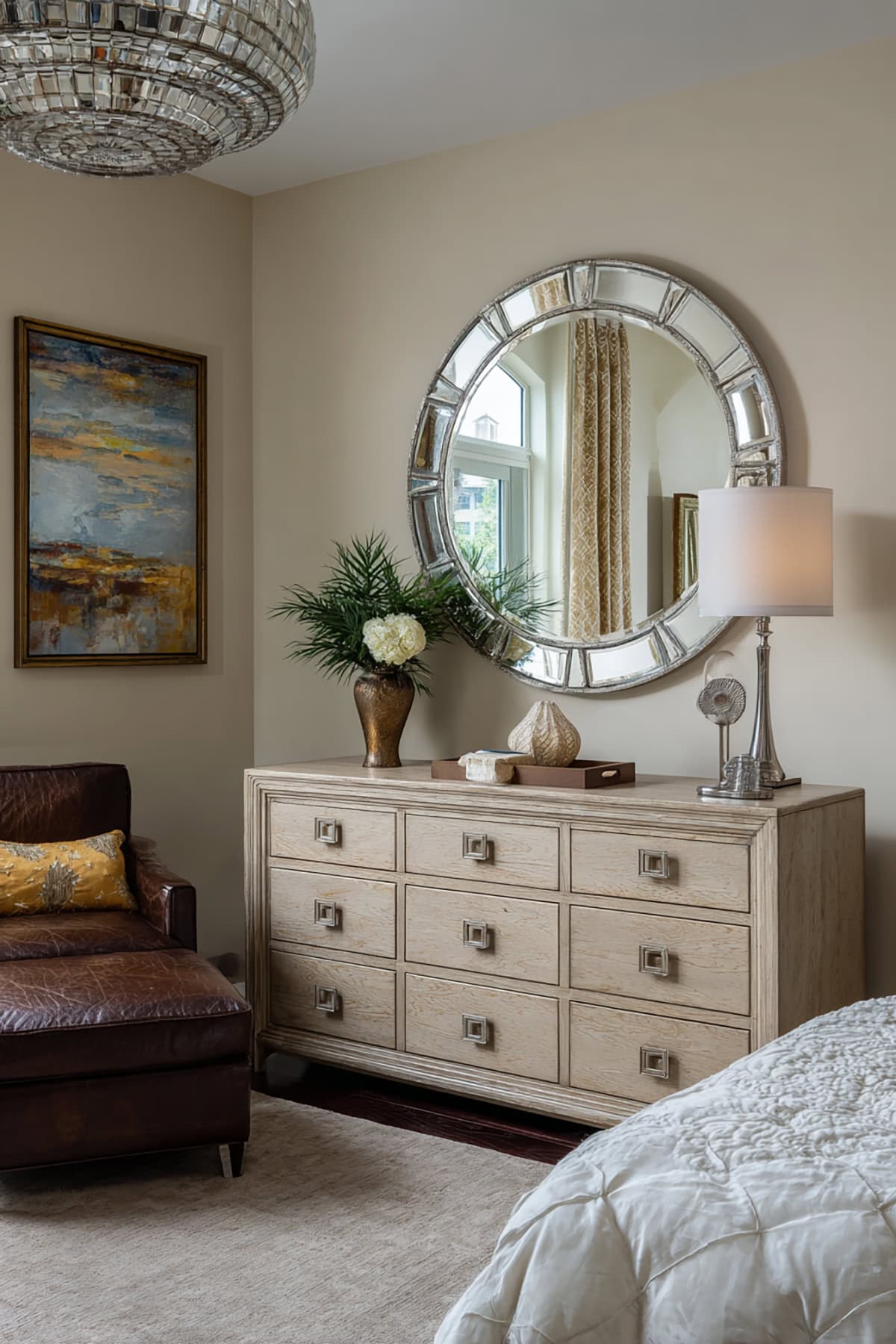 Round Mirror With Decorative Frame