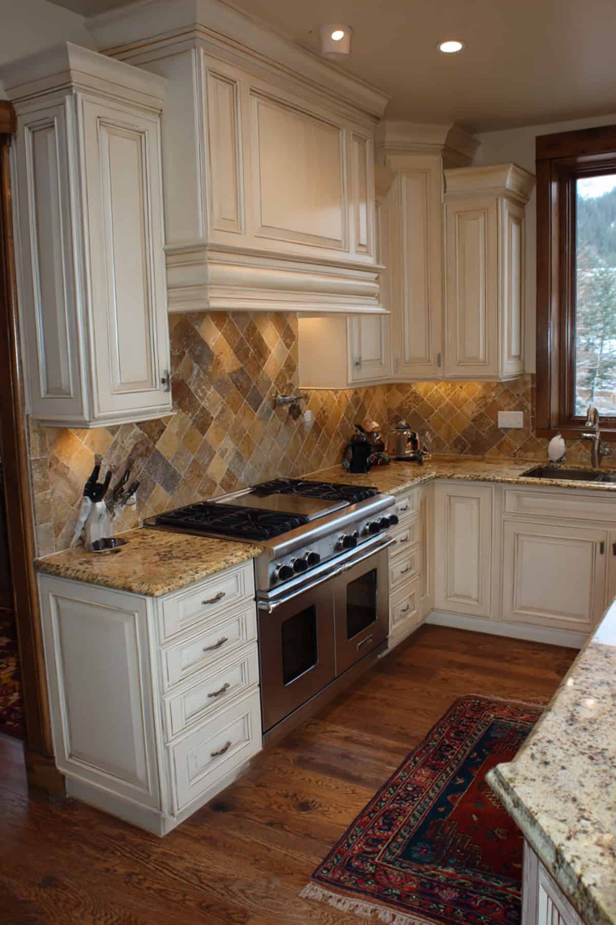 Sandstone Tile Backsplash