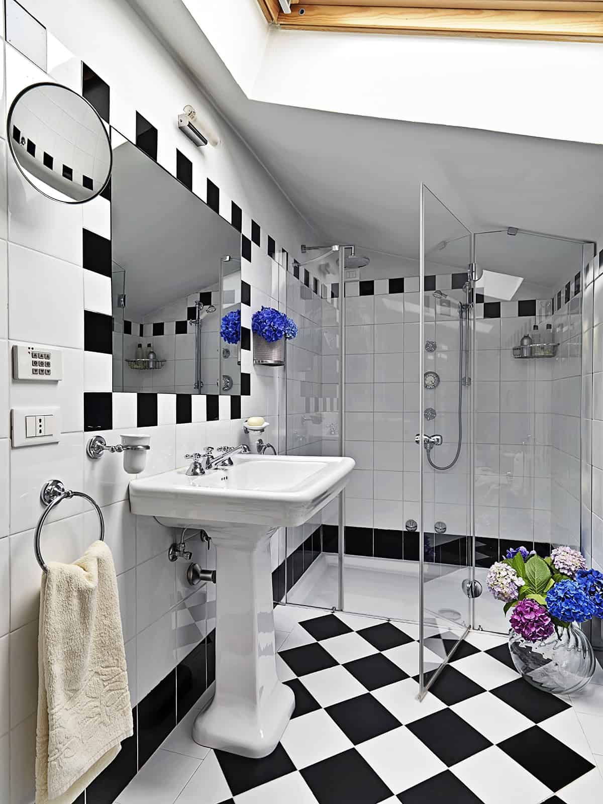 Modern white checkerboard floor bathroom