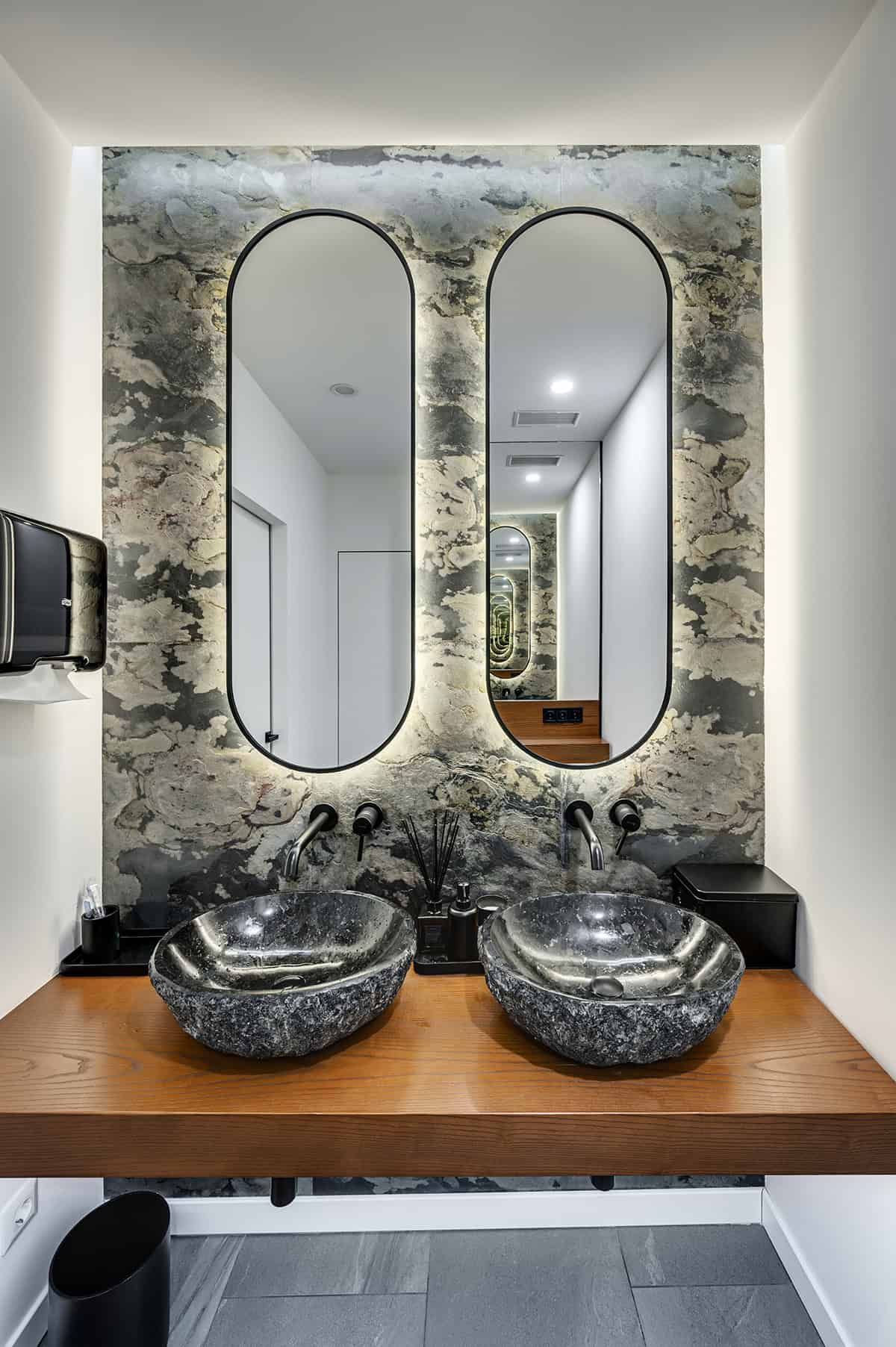 Double Vanity with Arched Mirrors