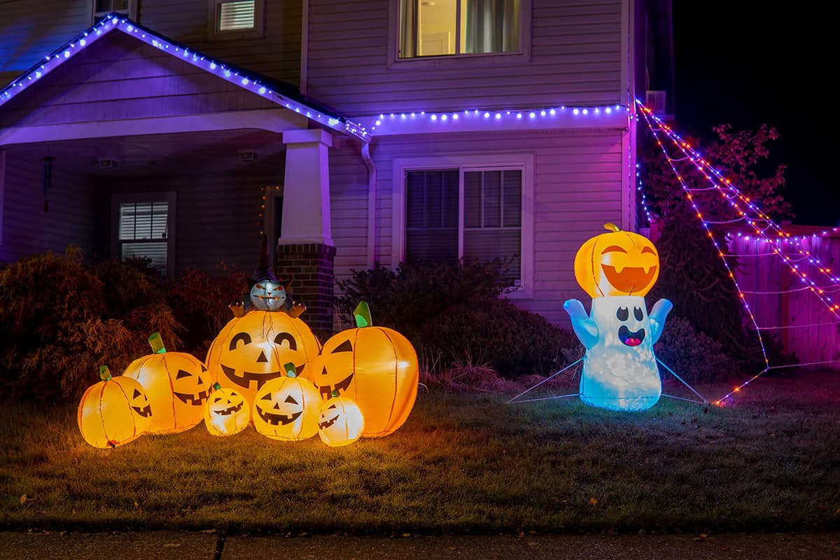 Ghost And Pumpkin Inflatable Scene