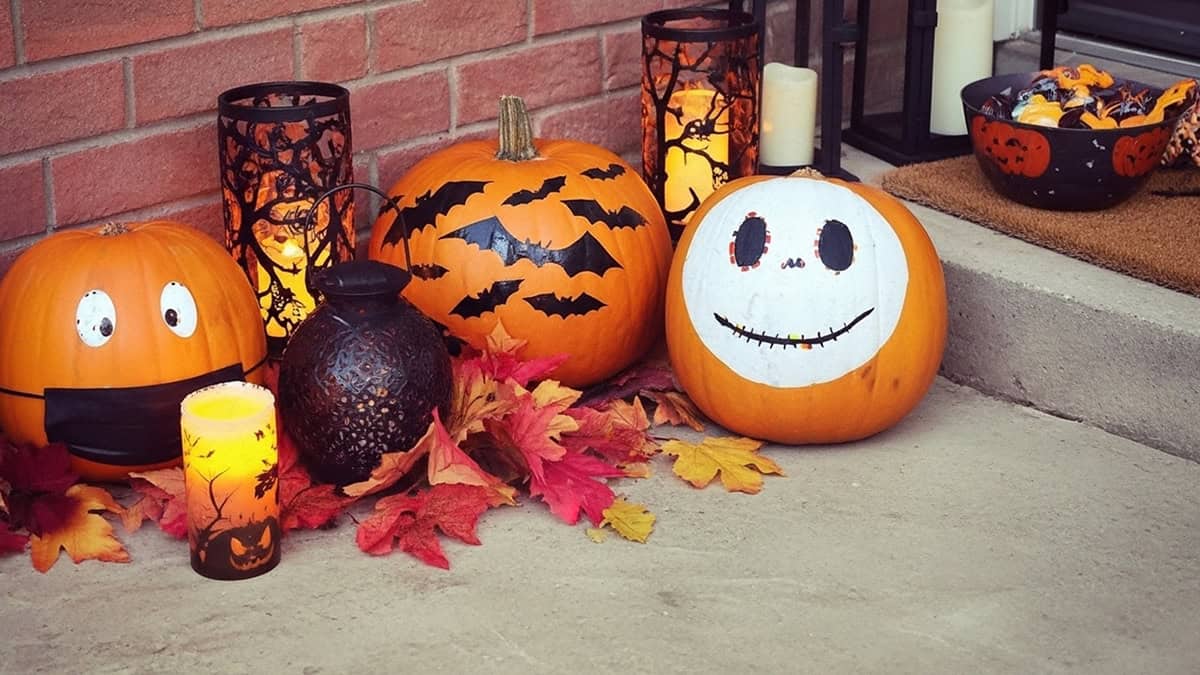 Mask, Bats, And Skull Pumpkins