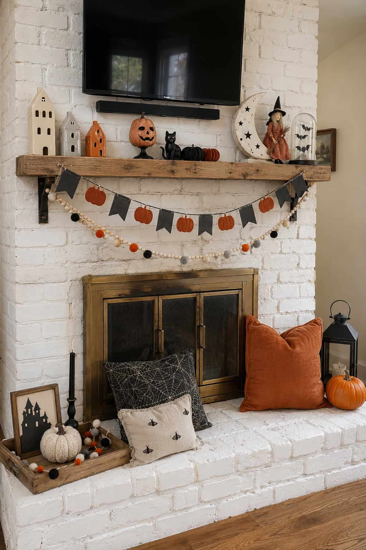 Pumpkin Garlands and Rustic Accents