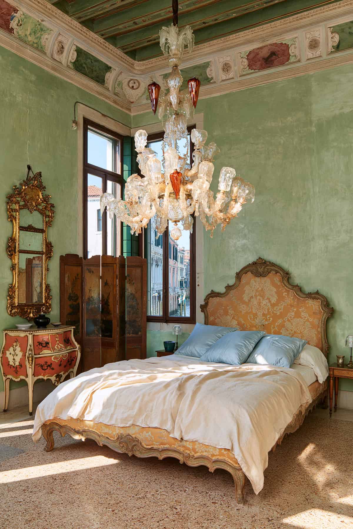 Venetian Noble Bedroom