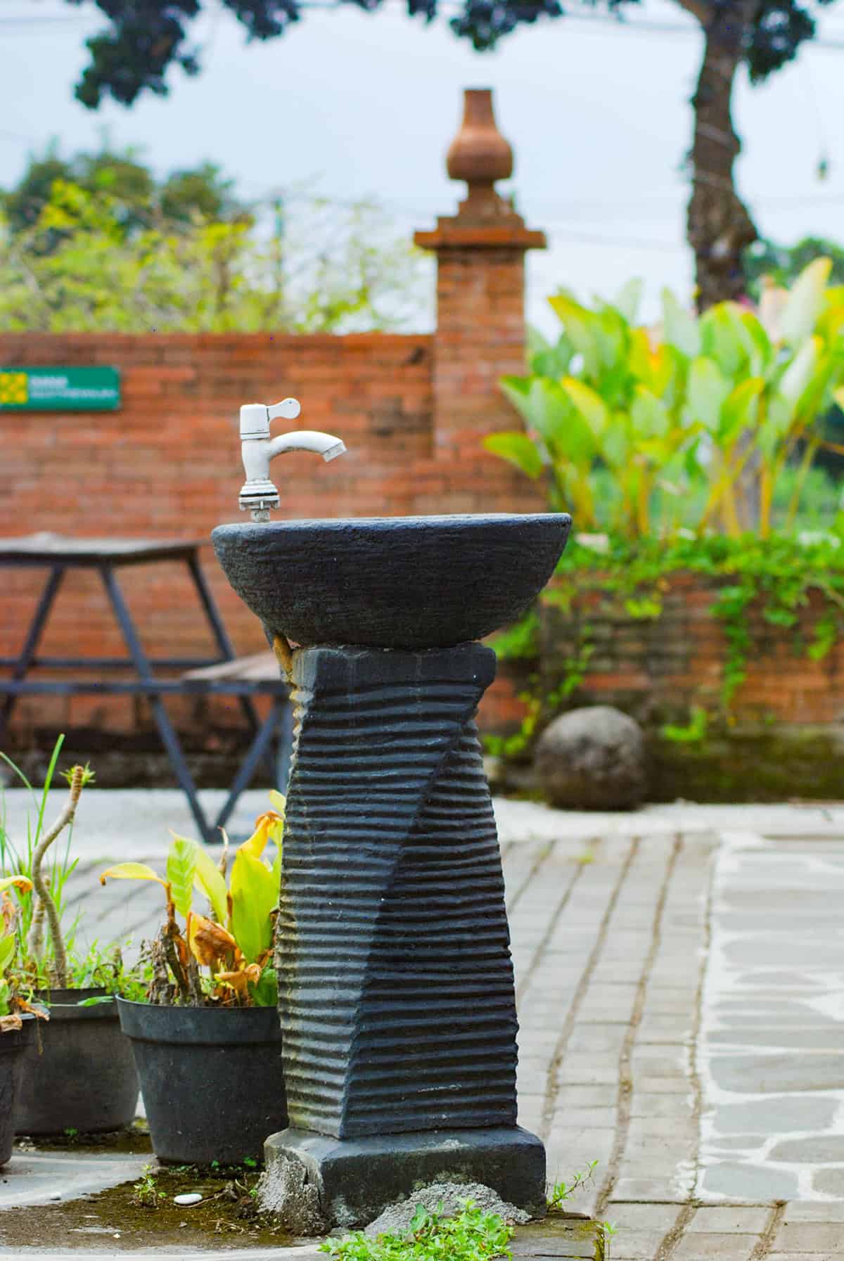 Black Stone Pedestal Sink