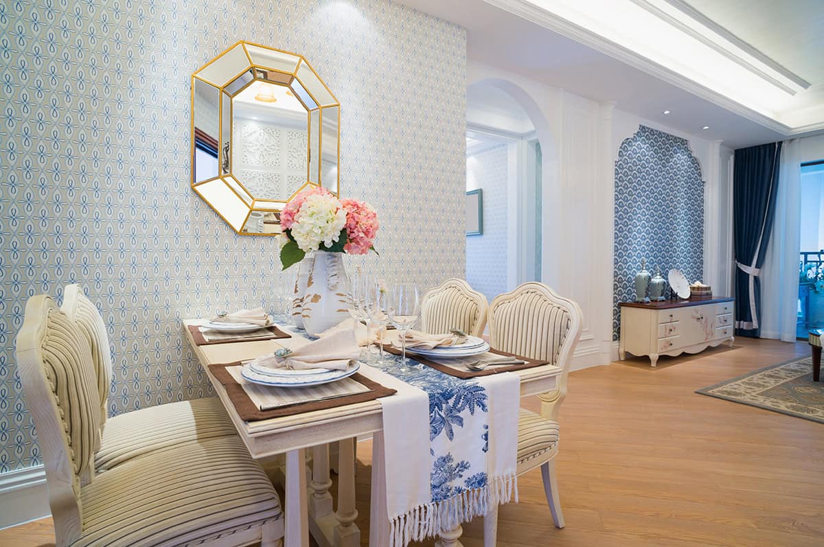 Geometric Gold Mirror on a Patterned Wall
