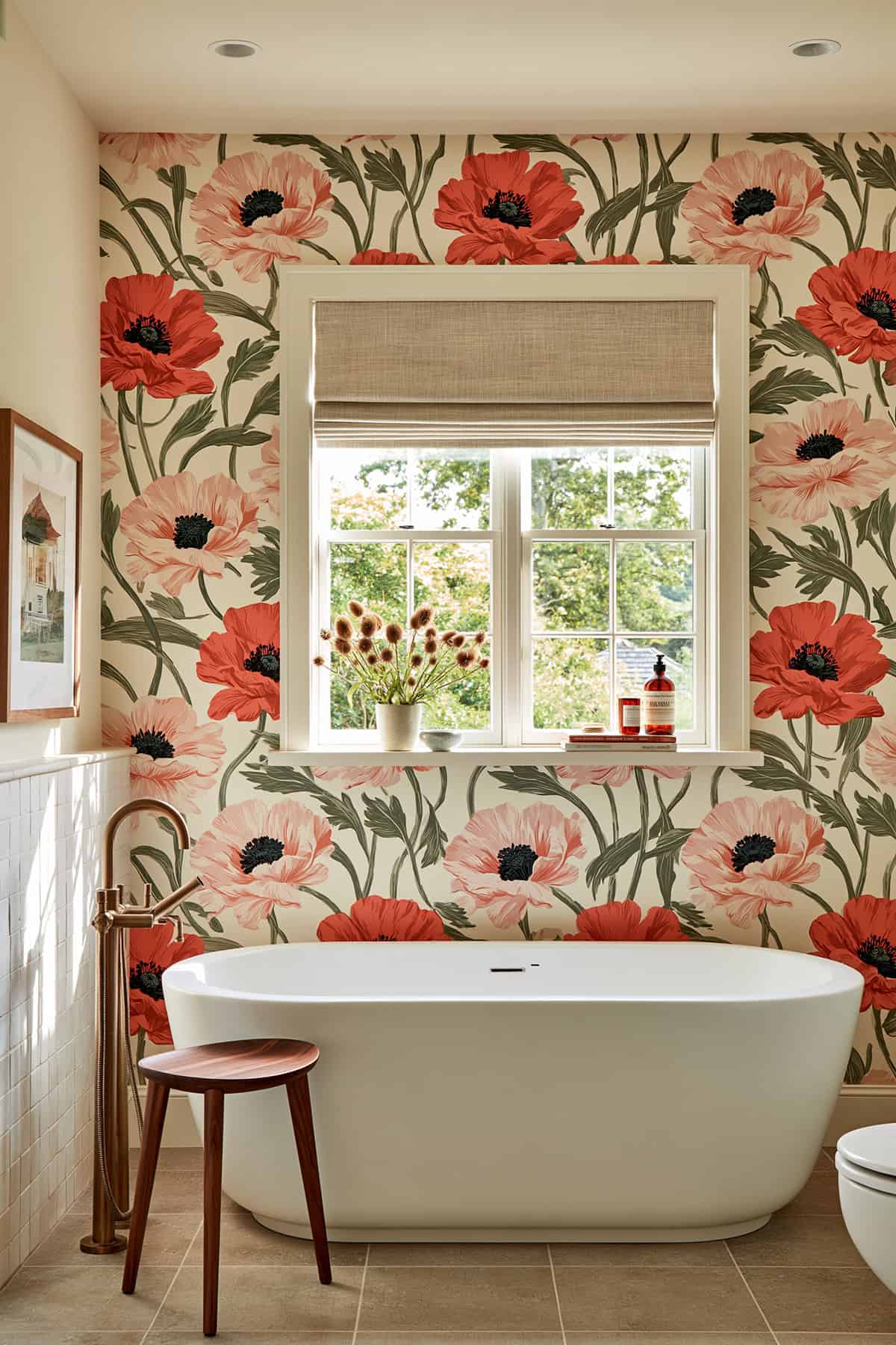 Oversized Poppy Wallpaper Bathroom