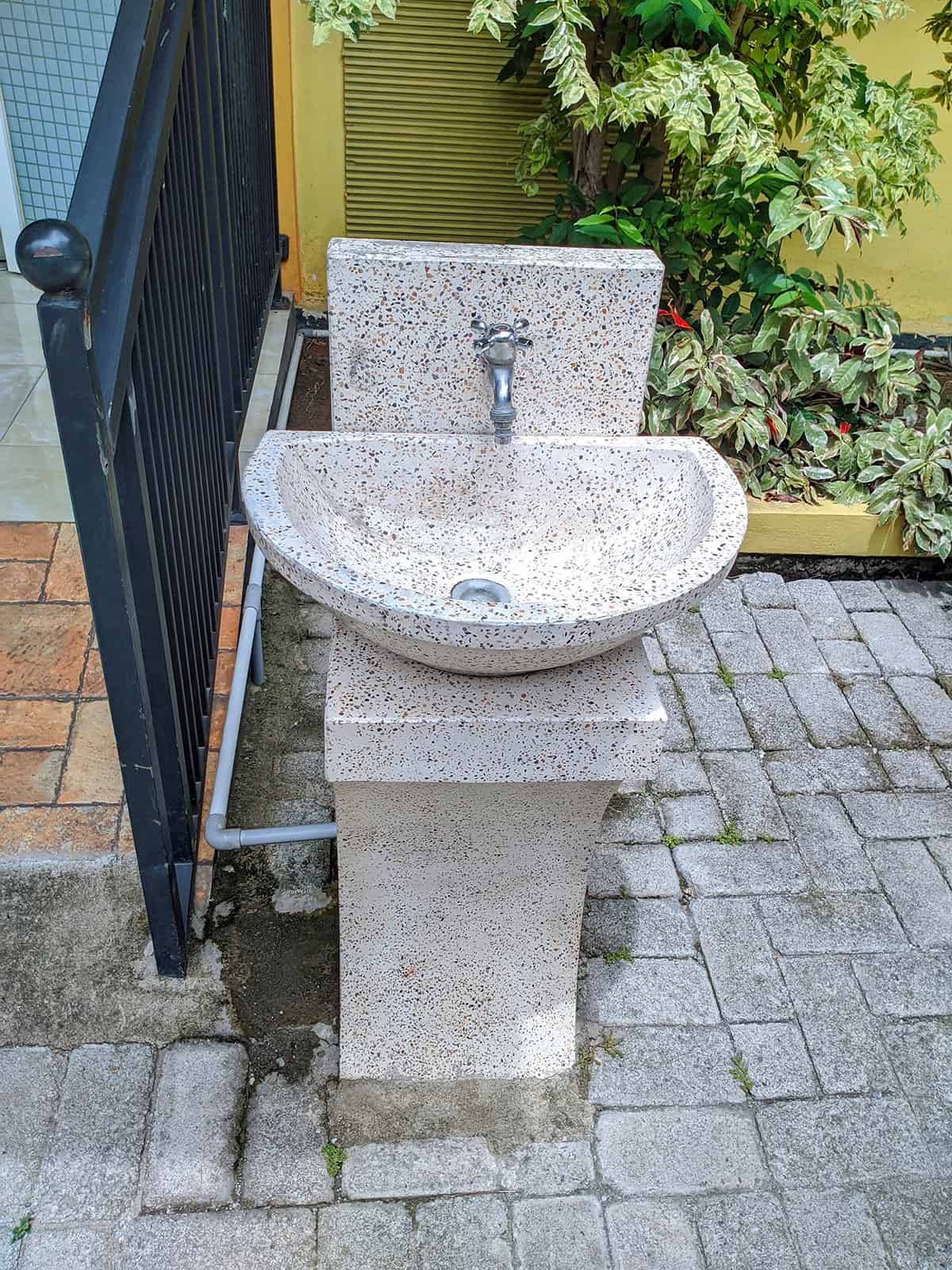 Speckled Terrazzo Outdoor Sink